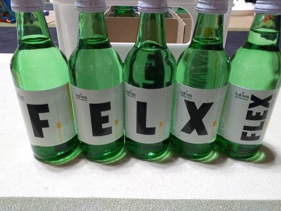 처음처럼과 염따의 한정판 콜라보 미니소주 FLEX