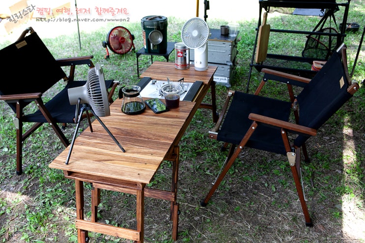 호두나무 원목 캠핑 테이블 고급진 로부스토