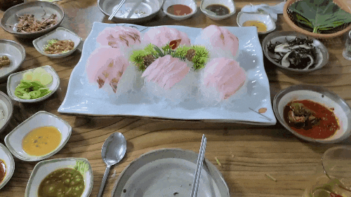  천사의섬광명횟집민어회코스