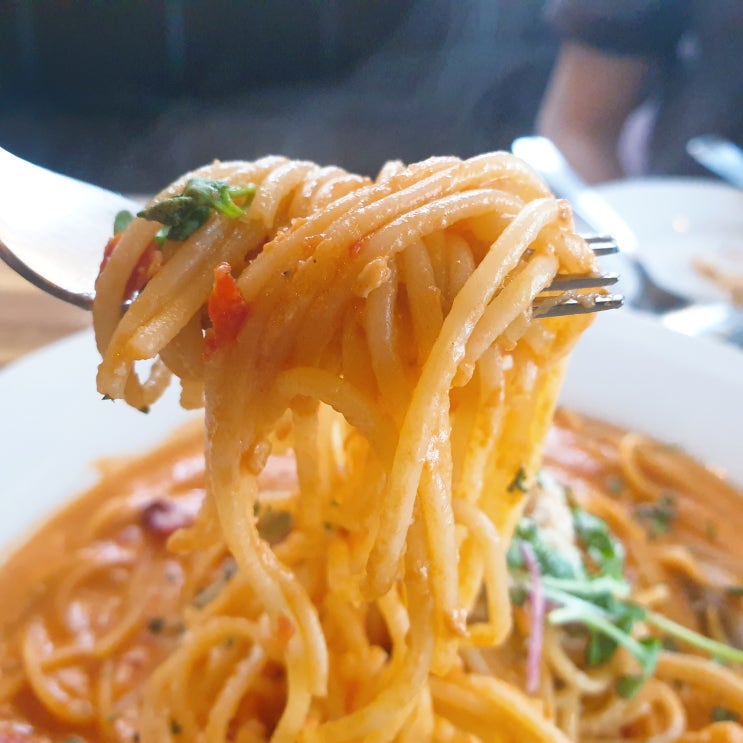  상수역 파스타 맛집, 크래핏(CRAPIZZ)에서 수제 맥주와 함께 데이트 어떠세요?