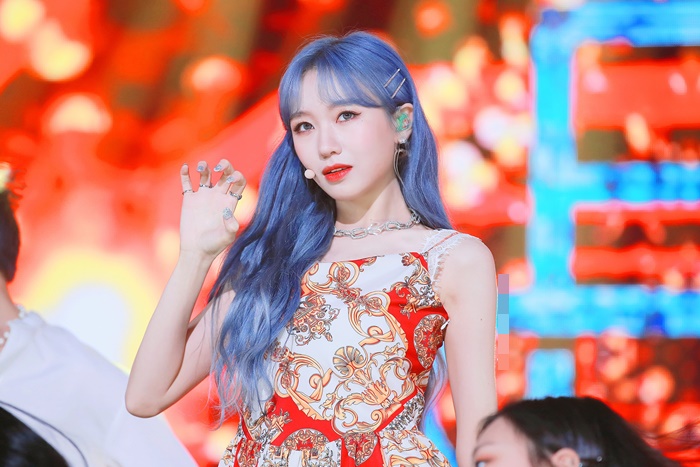 시원시원한 바다색 머리 했던 여자아이돌 시원시원한 바다색 머리 했던 여자아이돌
