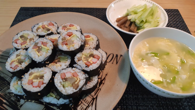 다이소를 털어보자 시리즈! 다이소 김밥틀로 만든 김밥먹어보기!