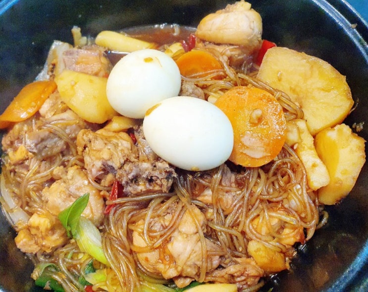 비오는 날 집밥해먹기 : 안동찜닭 만들기 / 간편 요리 밀키트 / 쿠킹박스 조리하기 / 간편한 집밥 /복날엔 안동찜닭 비오는 날 집밥해먹기 : 안동찜닭 만들기 / 간편 요리 밀키트 / 쿠킹박스 조리하기 / 간편한 집밥 /복날엔 안동찜닭