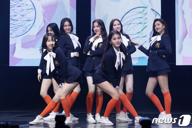 위클리(Weeekly) 컴백 위클리(Weeekly) 컴백