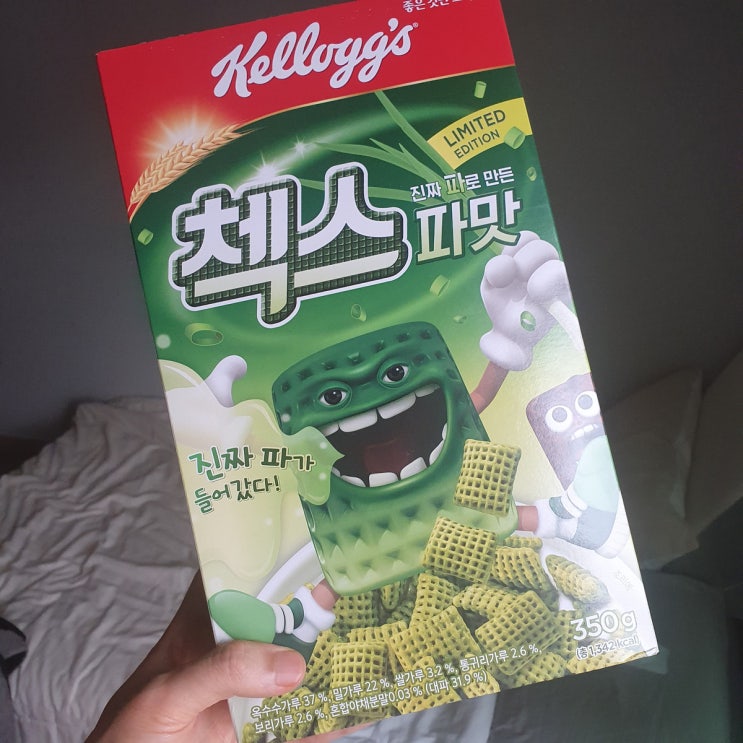  첵스 파맛 출시일 오늘이라 호기심에 그만..