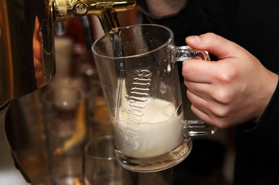  [술배달가능]오늘부터 1만원짜리 치킨 배달때 맥주도 1만원까지 주문 가능[대한포커스] 