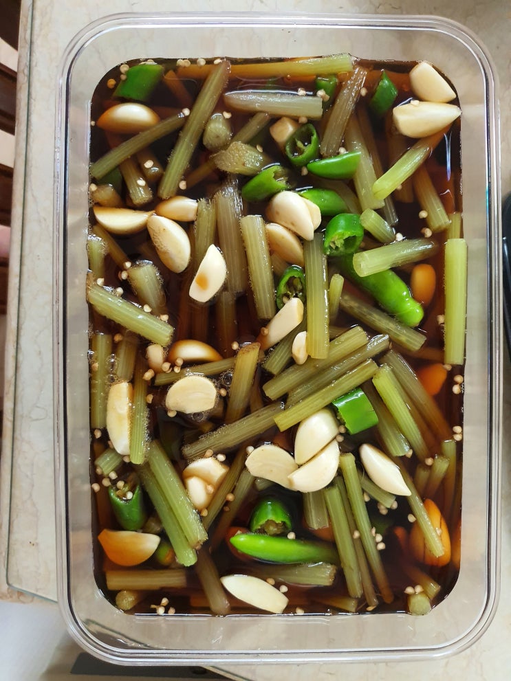  [ 간단레시피 ] 머위대손질부터 장아찌,머위껍질 고추장 장아찌 담기