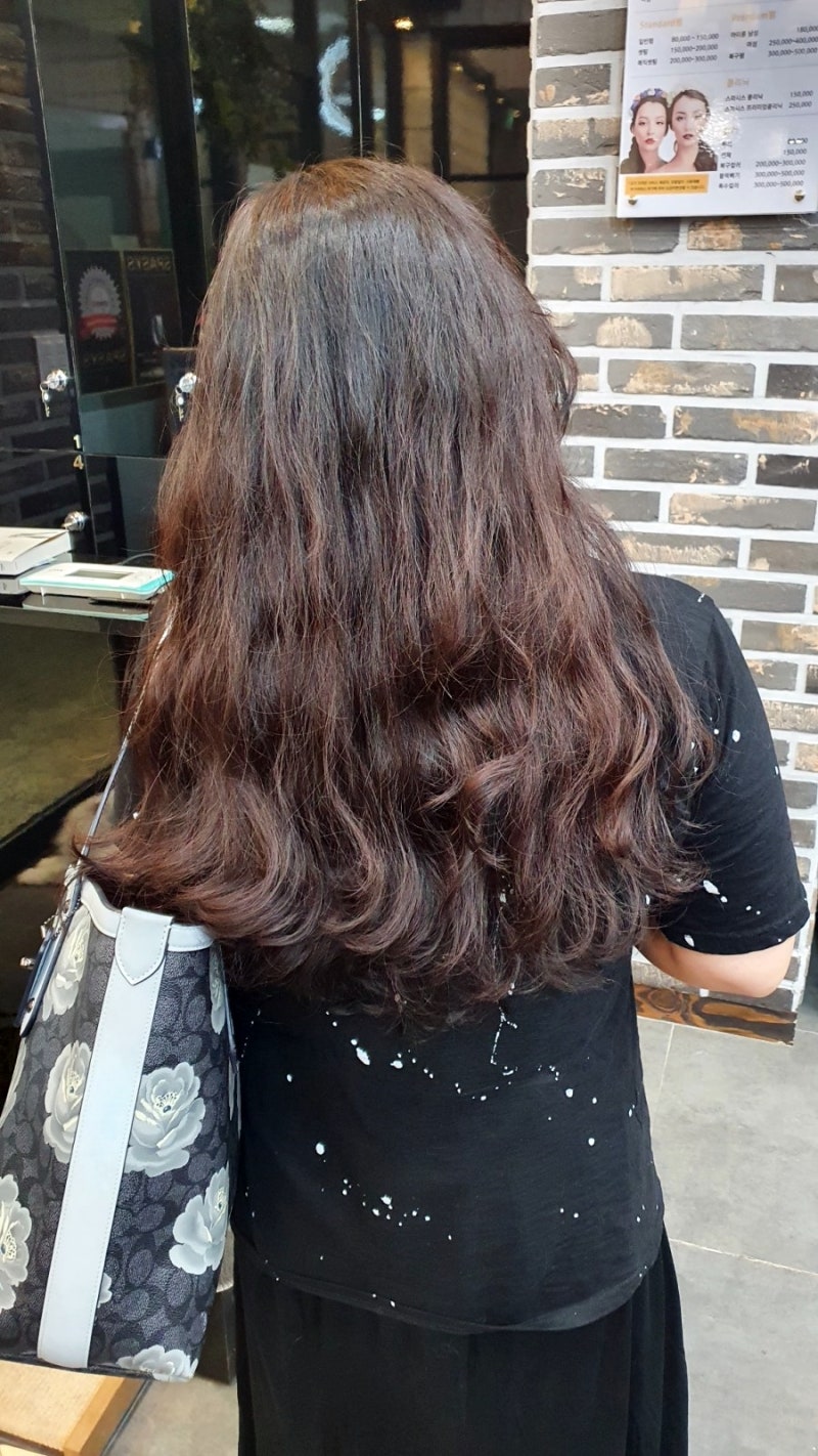 모발 얇은 여자 아이롱펌 탈모가 고민일때