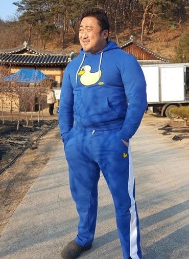 배우 마동석 인스타그램 아이디 주소 본명 국적 생일 나이 키 몸무게 혈액형 학력 데뷔 소속사 별명 사건 사고 기타 프로필 소개 : 네이버 블로그 배우 마동석 인스타그램 아이디 주소 본명 국적 생일 나이 키 몸무게 혈액형 학력 데뷔 소속사 별명 사건 사고 기타 프로필 소개 : 네이버 블로그