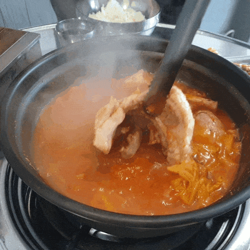  성신여대 맛집, 돼지고기가 듬뿍 들어간 백채김치찌개 솔직한 후기