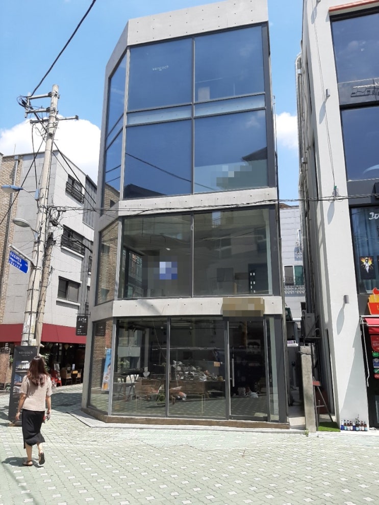  ***홍대연남동미로길 초입 무권리 상가임대***