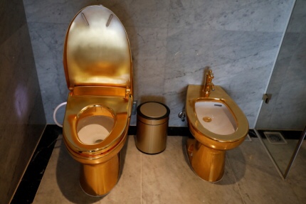 금 변기, 금 욕조, 금빛 외벽까지...베트남에 세계 첫 '금 도금 호텔' 문 열어