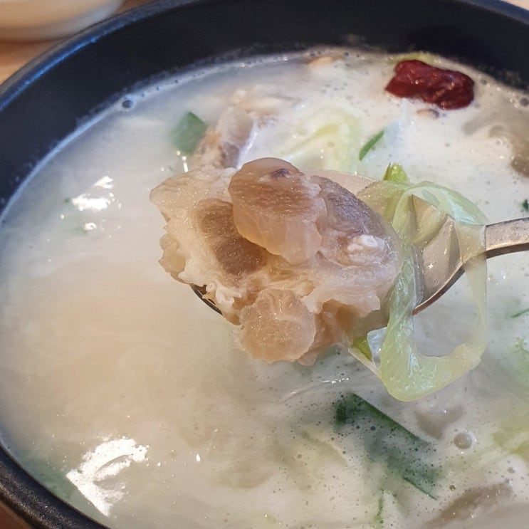  신불당 한촌설렁탕 깔끔한맛 ! :-)