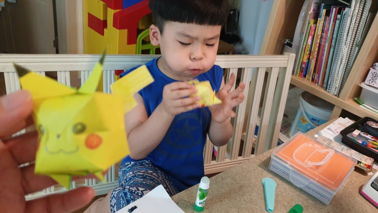  다양한 공 : 색종이로 공접기, 피카츄 공접기 (덧. 초등학교입학 준비 고민...)