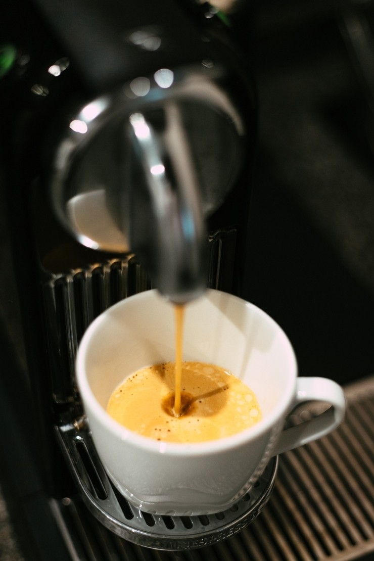  네스프레소 (Nespresso) 커피머신 구매 후기 리뷰!
