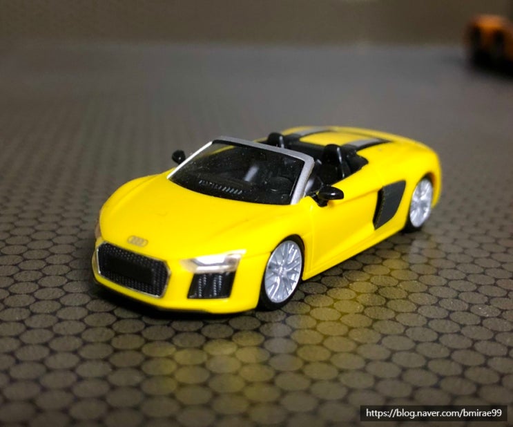  [1/87 스포츠] 명품 제조사의 스포츠카, Audi R8과 Mercedes-Benz SLS AMG