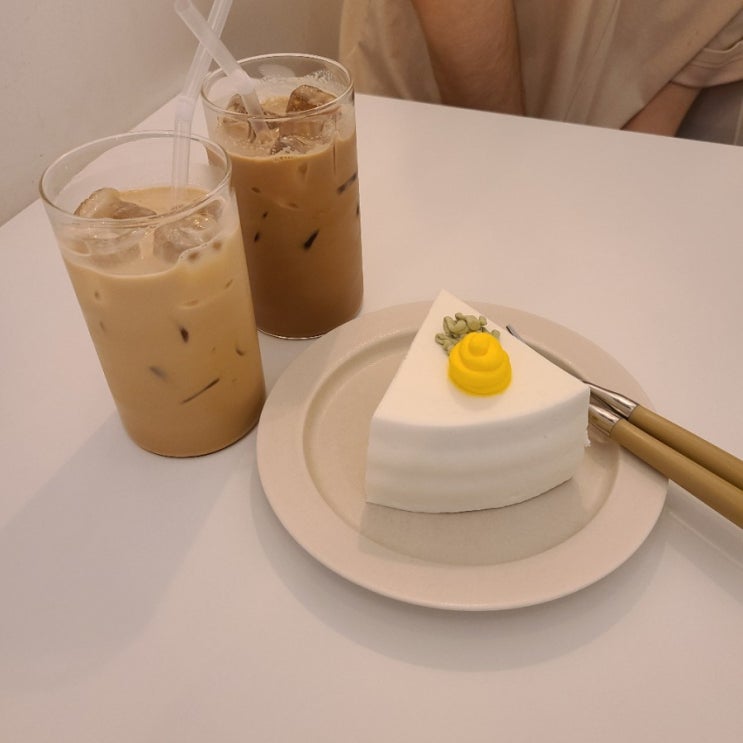 [카페]케이크 맛집 홍대카페 바나나하루키!/홍대카페/상수카페