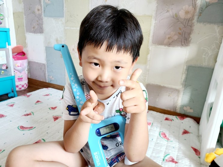 유아용품 소나 키재기 스마트하게 측정해요 유아용품 소나 키재기 스마트하게 측정해요