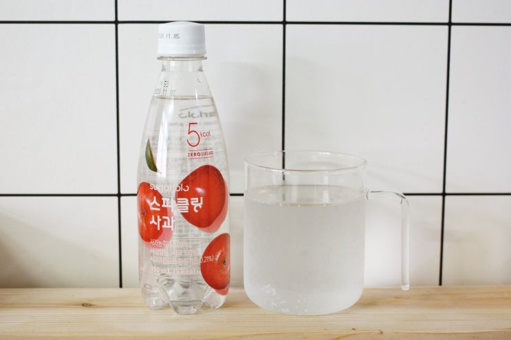  무설탕 탄산음료! 슈가로로스파클링 탄산수 사과맛 리뷰!