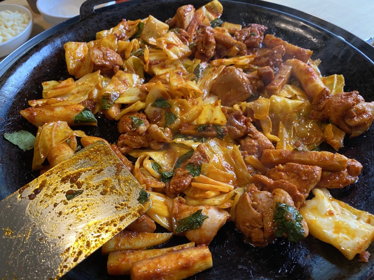 방배동맛집, 닭갈비 먹고 싶을 때 [신미경정통춘천닭갈비]