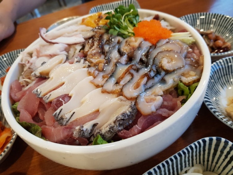  강원도 속초맛집 청초수물회 전복 해삼 물회 솔직후기