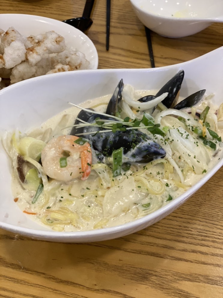  마산가포맛집,짬뽕을시켰더니 피자도주네 <미스터뽕>