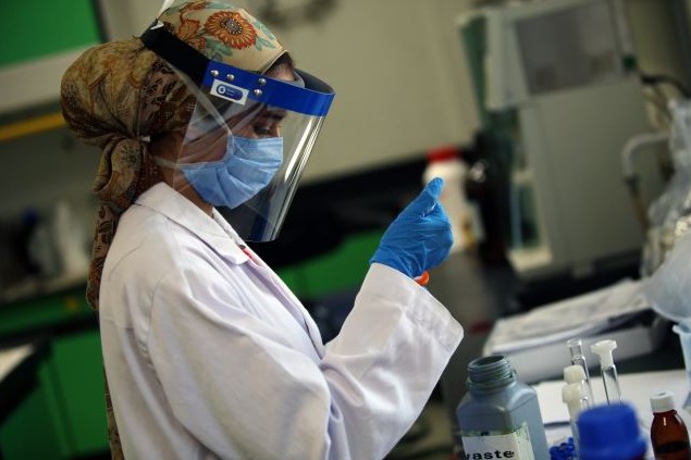 전 세계 32개국 과학자 239명 “코로나, 비말 아닌 공기 전염”