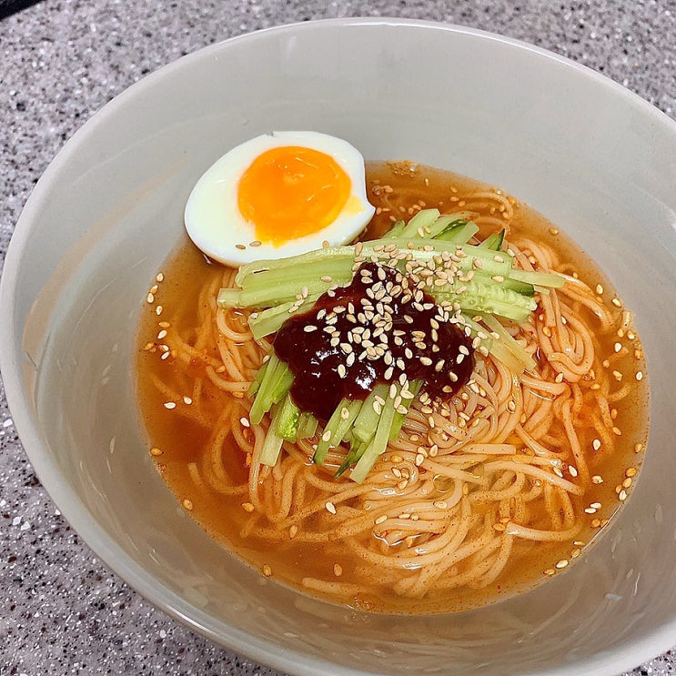  여름철 입맛돋구는 새콤달콤 시원한 ::옥동자표 비빔국수 레시피::