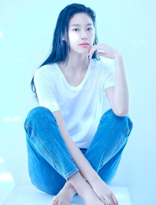  지민과 친하게 지내던 설현 까지 피해받다
