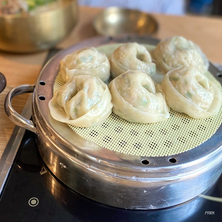  가로수길 행복한 만두 / 왕만두, 칼국수