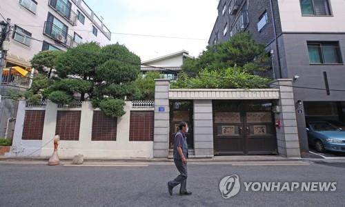 10일부터 투기지역 3억 넘는 아파트 사면 전세대출 못 받는다