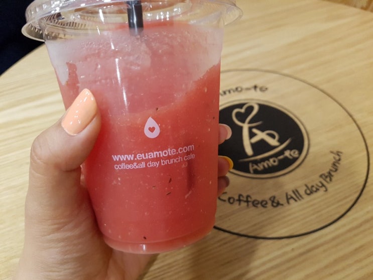 속초 중앙시장 먹거리 카페아마떼 속초시장점 속초 중앙시장 먹거리 카페아마떼 속초시장점