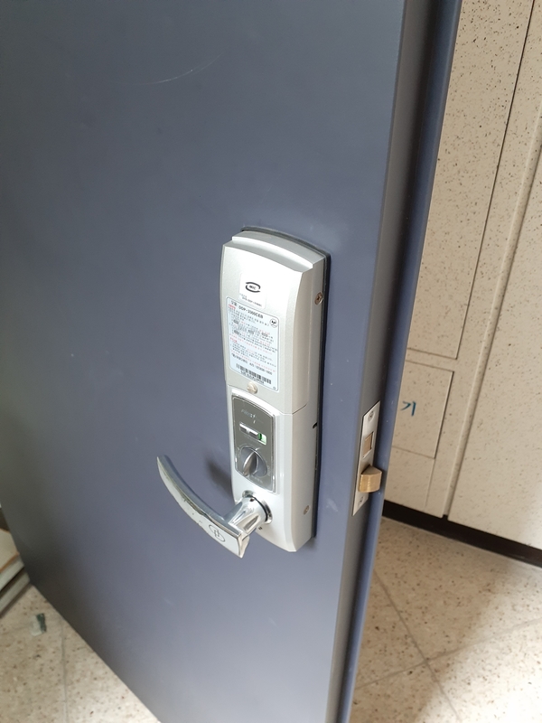  [사천 리가 아파트 도어락 설치] 사천 전자 도어락 고장 및 설치/사천읍 도어락