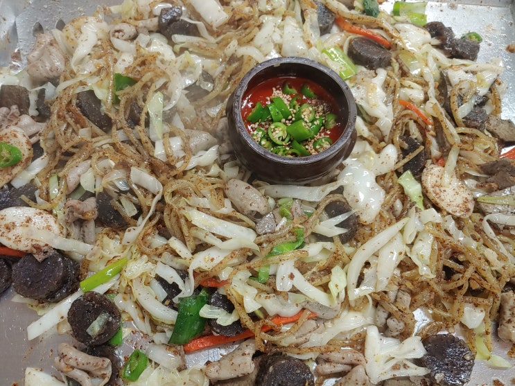  신림역 맛집 : 원조 순대 타운 / 빽순대!