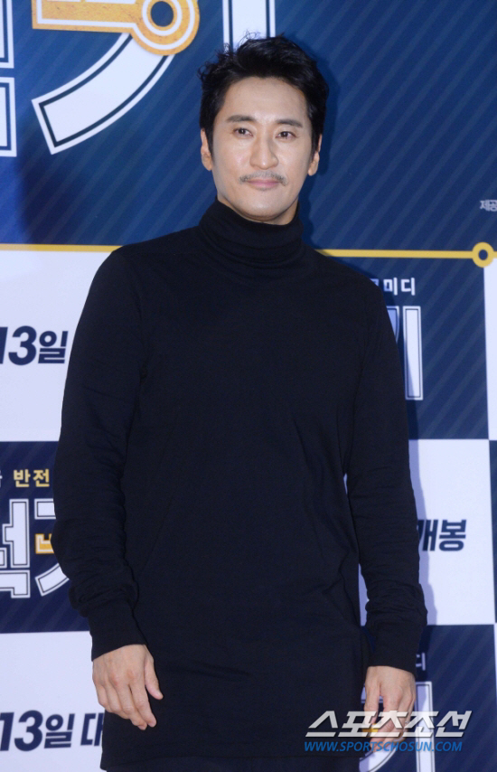 신현준도 매니저 갑질 논란 터졌다 "13년간 급여 1억 부당대우...욕설·母 개인 심부름" 신현준도 매니저 갑질 논란 터졌다 "13년간 급여 1억 부당대우...욕설·母 개인 심부름"