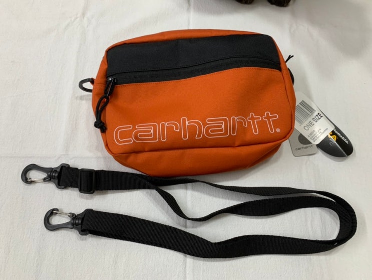 CARHARTT - TEAM BAG ORENGE 칼하트 팀 스크립트 백 오렌지 컬러