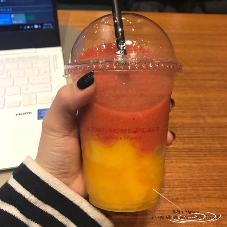  투썸플레이스 스트로베리 피치 프라페 최애 메뉴 후기