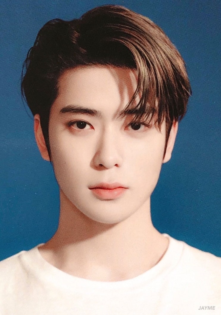  NCT 재현 셀카찍을 때 보정 필터 안한다함