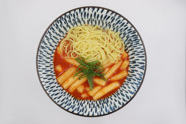  킹스떡볶이 쫄면 내돈내산 솔직후기(매운맛ver)