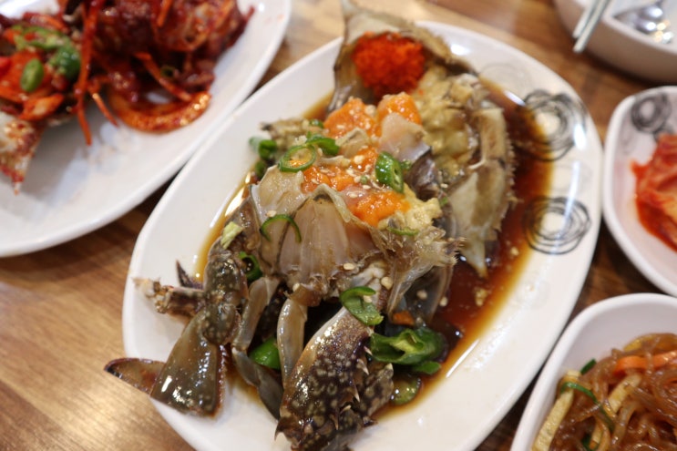  서울 간장게장 맛집 - 본가진미간장게장 : 잠실 방이동 맛집 니들이 게맛을 알어?