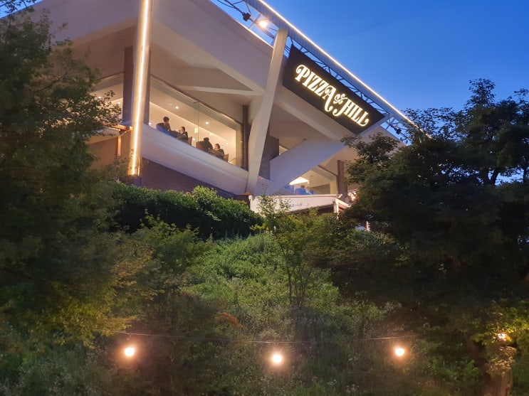  한강뷰가 훌륭한 국내 최초의 피자레스토랑, 워커힐 피자힐 (ft.워커힐 호캉스)