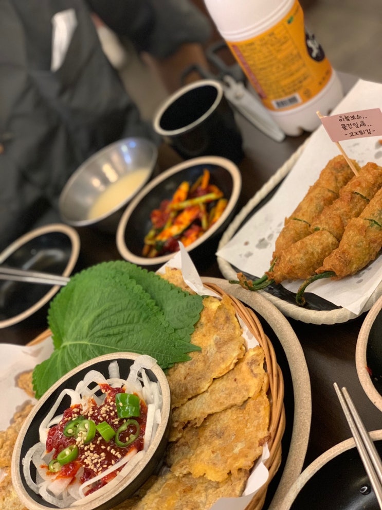  망원시장 전집 웨이팅 있는 곳 내돈내산 '우이락' (feat.고추튀김 맛집)