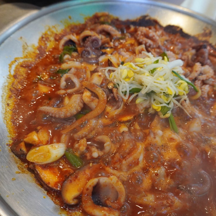 [신논현 밥집] 쭈꾸미 볶음이 맛있는 한식집 "우렁식탁"