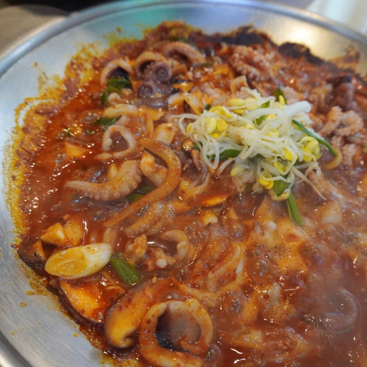  [신논현 밥집] 쭈꾸미 볶음이 맛있는 한식집 "우렁식탁"