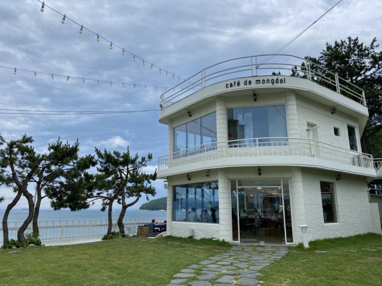  [전남/여수/돌산/카페] 카페 드 몽돌(cafe de mongdol) :: 이국적인 느낌물씬한 카페