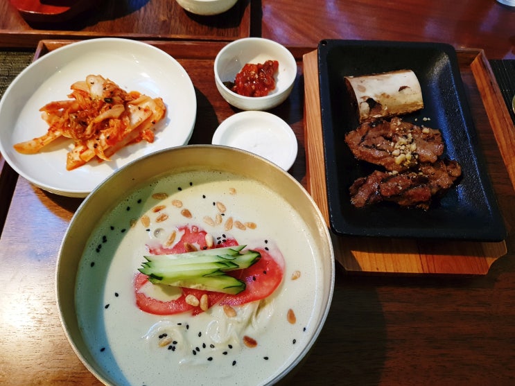  강남, 논현 모임하기 좋은 장소 . 데이트하기 좋은 장소 : 노보텔 앰버서더 강남 앙뜨레