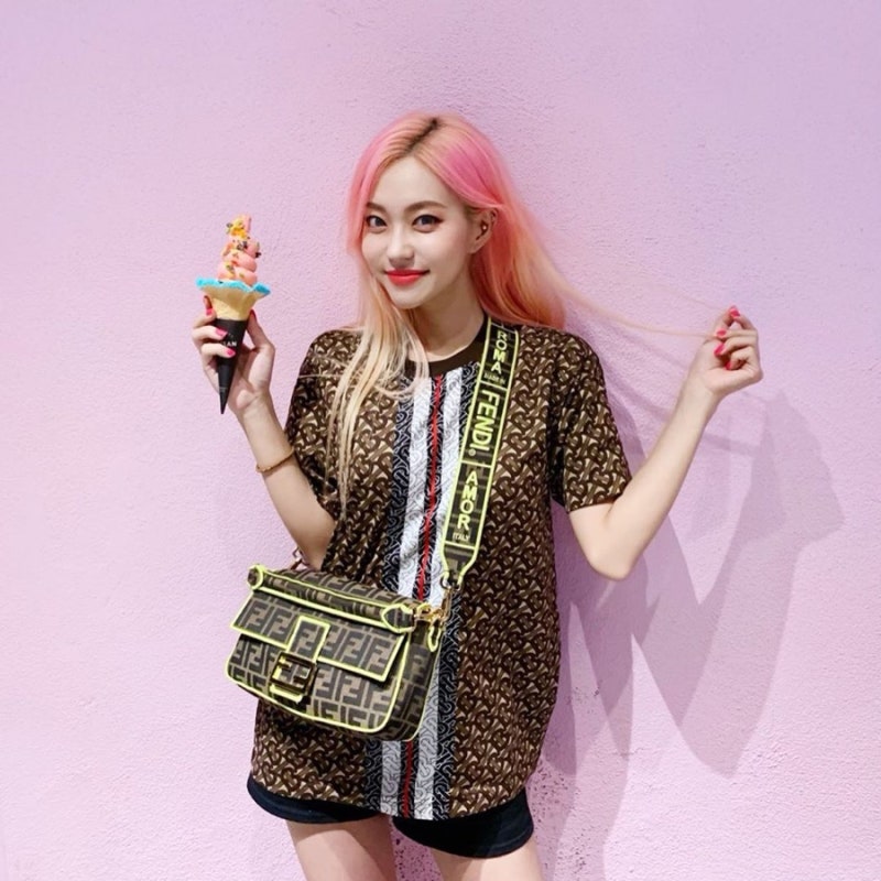 [Hair Trend] Jennie and TWICE's Two-Tone Ombre and Sombre Hairstyles: What Do You Think?