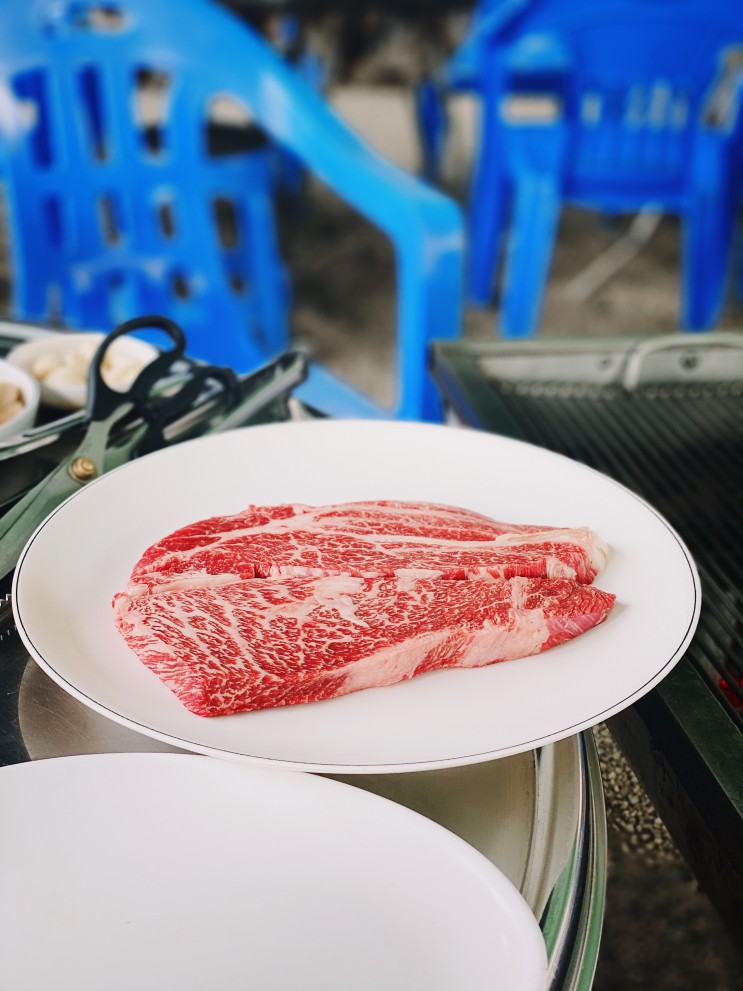 과천 어울더울 : 야외 바베큐장에서 먹는 한우 소고기 맛집