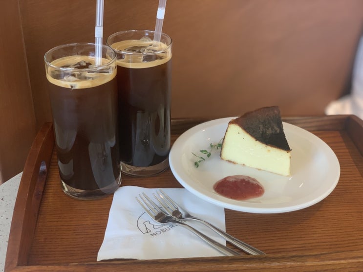  영등포구청 카페_카페 노버든 :: 바스크치즈케이크 맛집