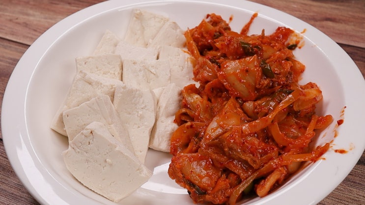  두부김치 만들기 :: 새콤달콤 김치볶음